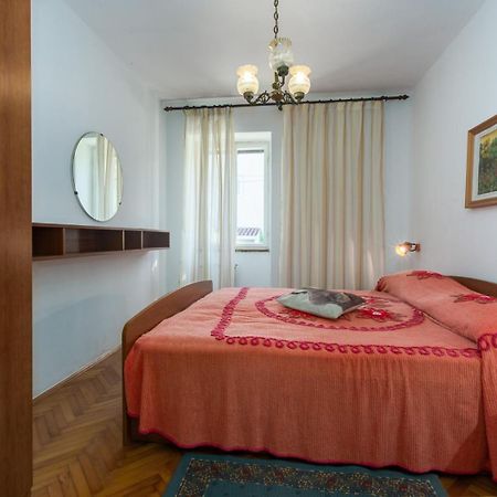 Anamarija Apartments Near The Beach And The Fantastic Adria Sea With Over 10 Small Islands Close By Funtana Esterno foto