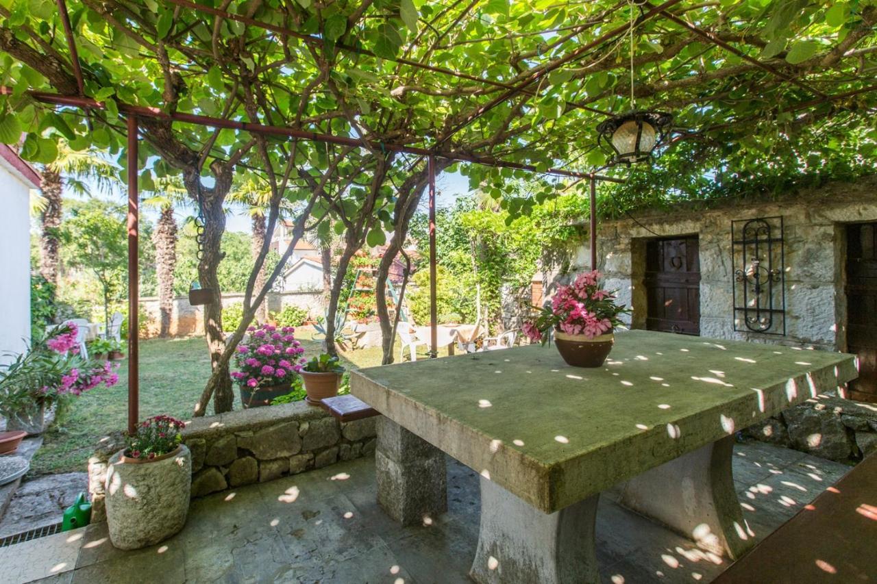 Anamarija Apartments Near The Beach And The Fantastic Adria Sea With Over 10 Small Islands Close By Funtana Esterno foto
