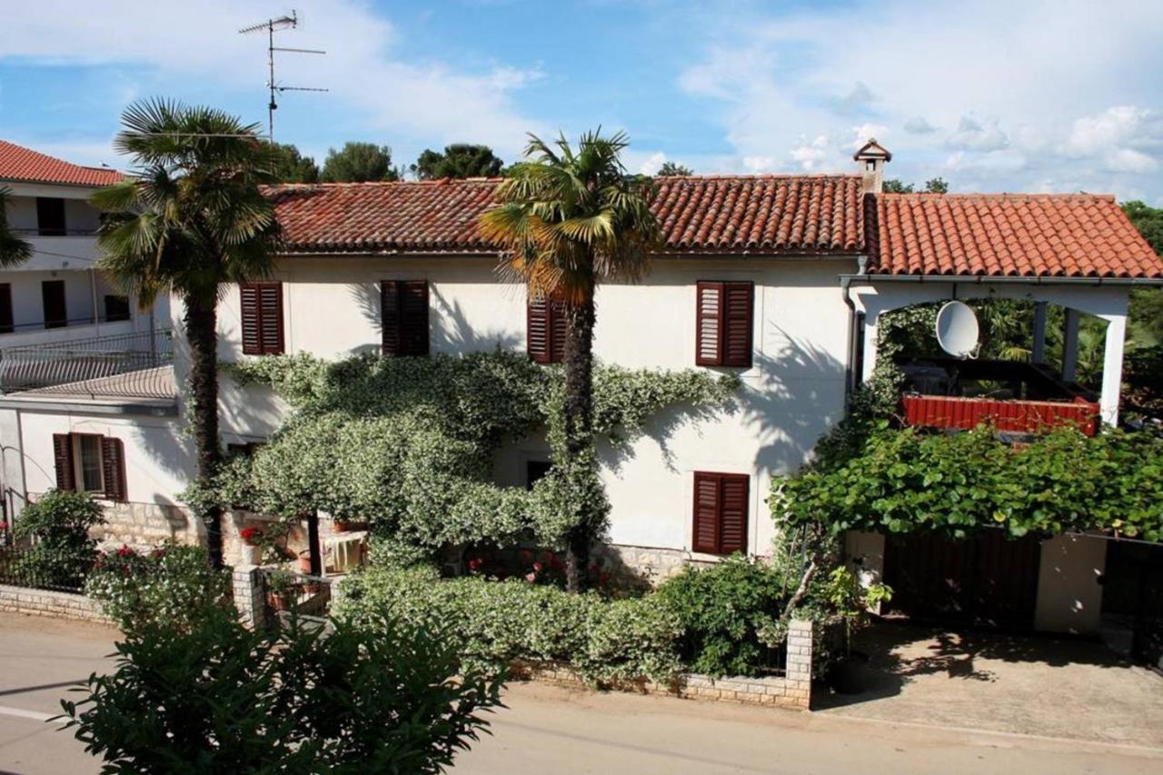 Anamarija Apartments Near The Beach And The Fantastic Adria Sea With Over 10 Small Islands Close By Funtana Esterno foto