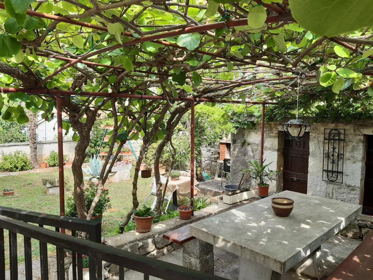 Anamarija Apartments Near The Beach And The Fantastic Adria Sea With Over 10 Small Islands Close By Funtana Esterno foto